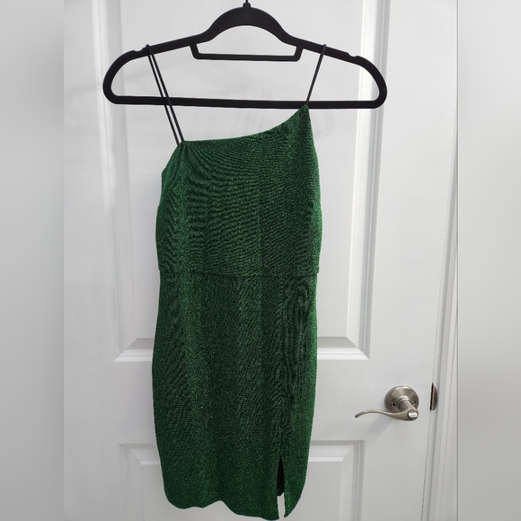 Lulus Dresses & Skirts - Lulu's Asymetrical Green Bodycon Dress